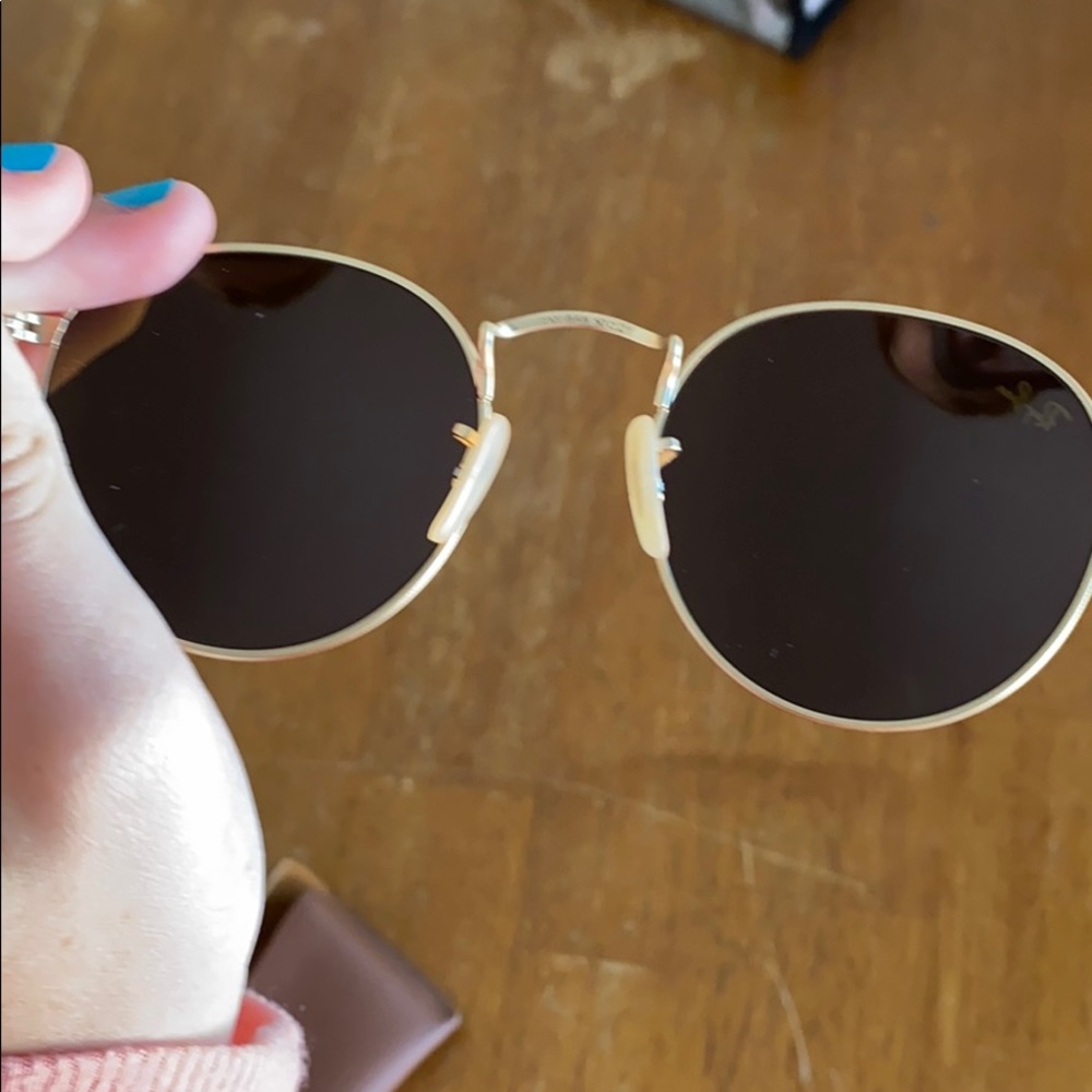 Ray bans with case - Picture 5 of 5